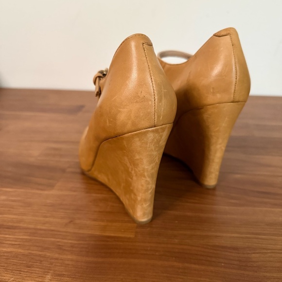 Pour La Victoire Mary Jane Wedge Heel Pumps in Soft Camel Leather, size 8 - Picture 7 of 14